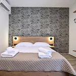 Apartman Esperides *