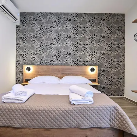 Apartament Esperides *